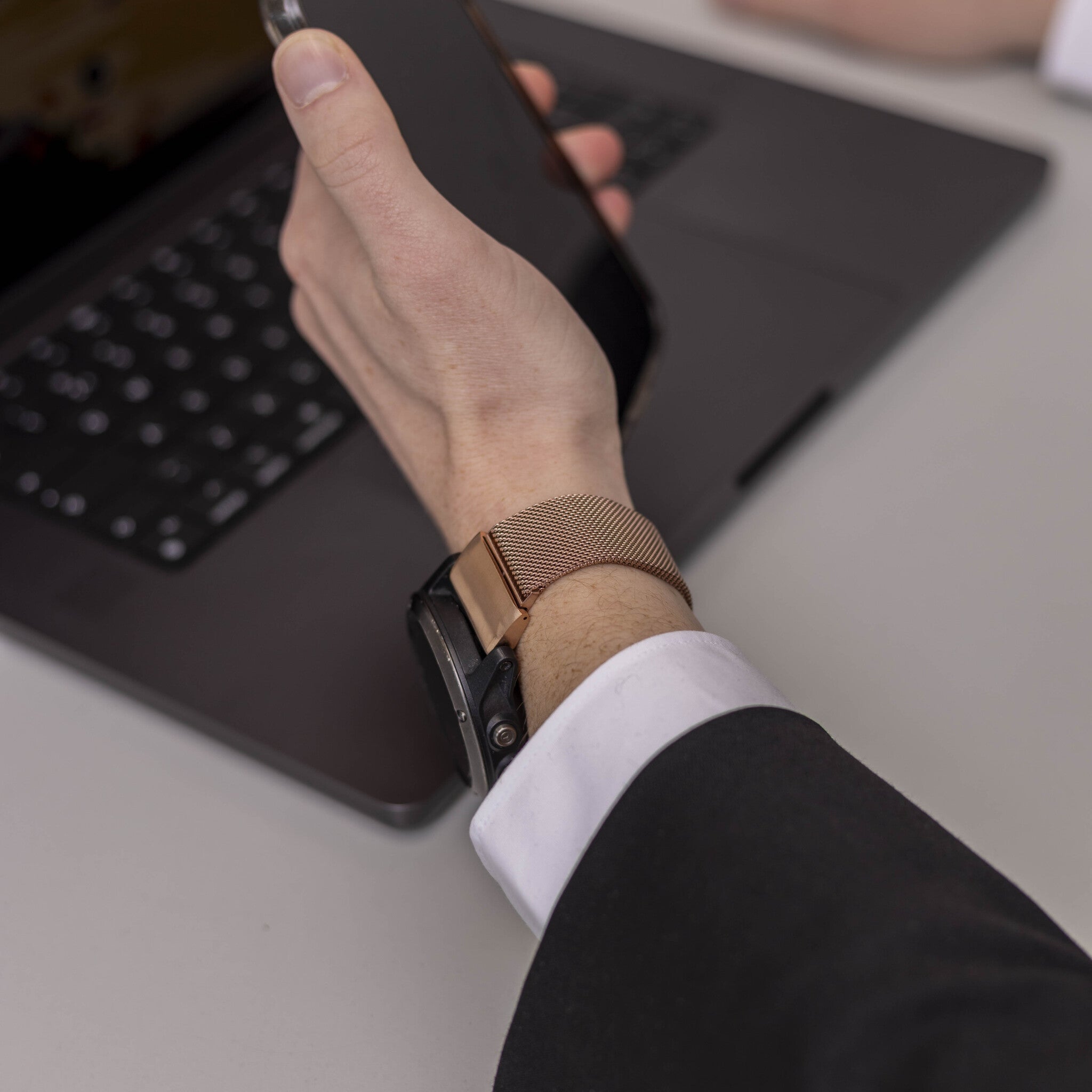 Garmin Descent MK1 Milanese band (rosé goud)