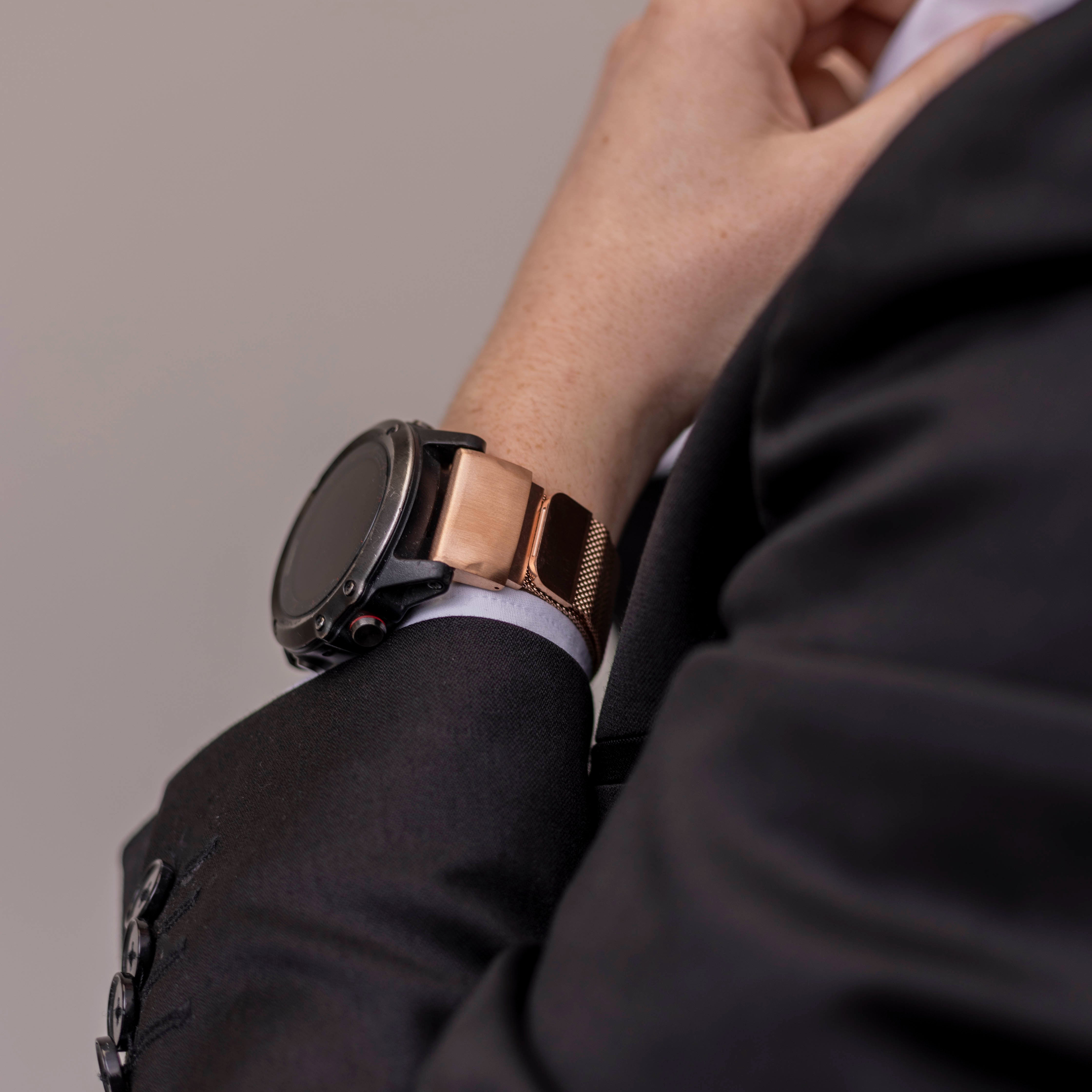 Garmin Fenix 7x Milanese band (rosé goud)