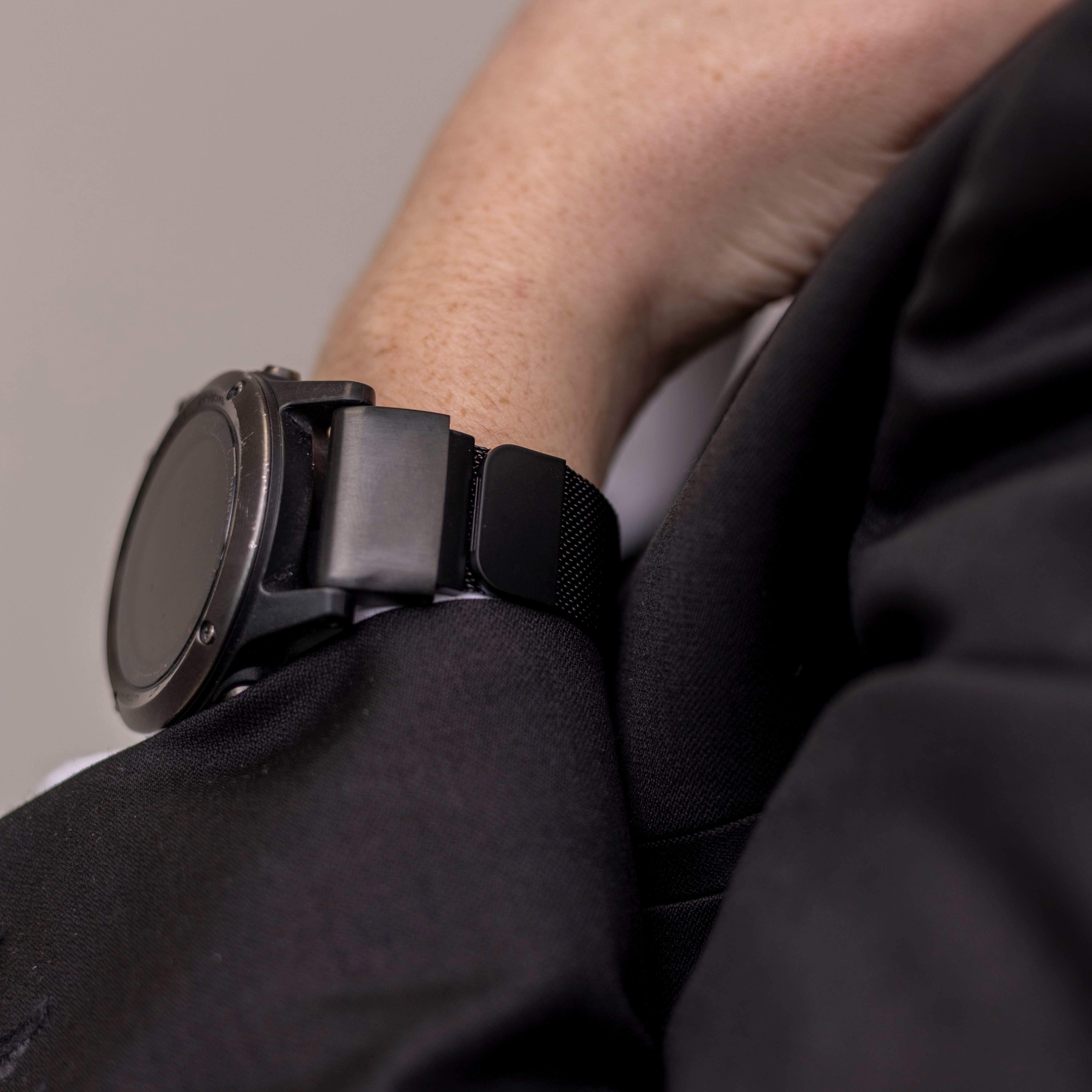 Garmin Fenix 7x Milanese band (zwart)