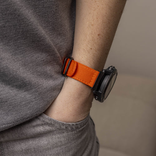Garmin Fenix 8 Pro - 51mm nylon gesp band (oranje)