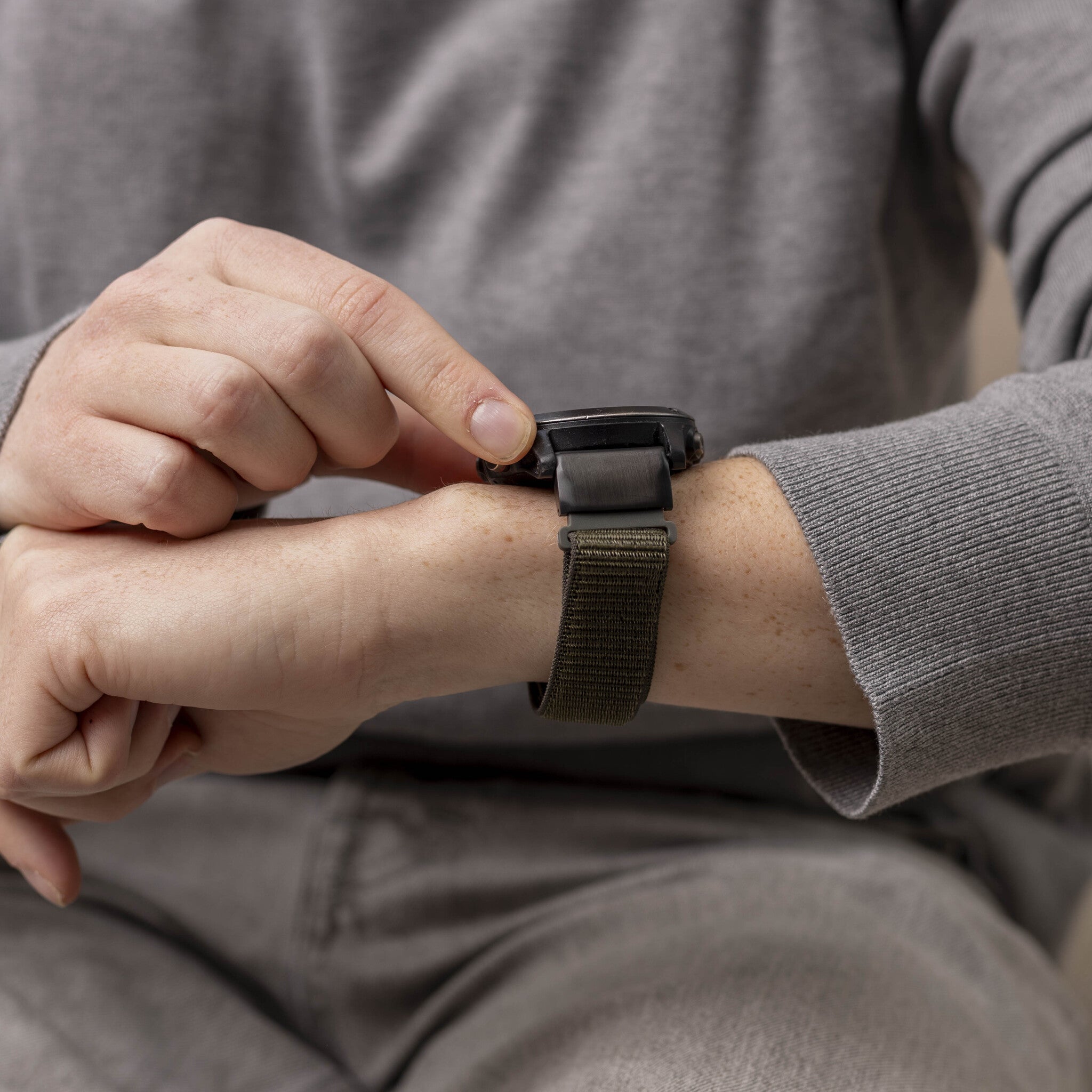 Garmin Fenix 8 Pro - 51mm nylon band (legergroen)