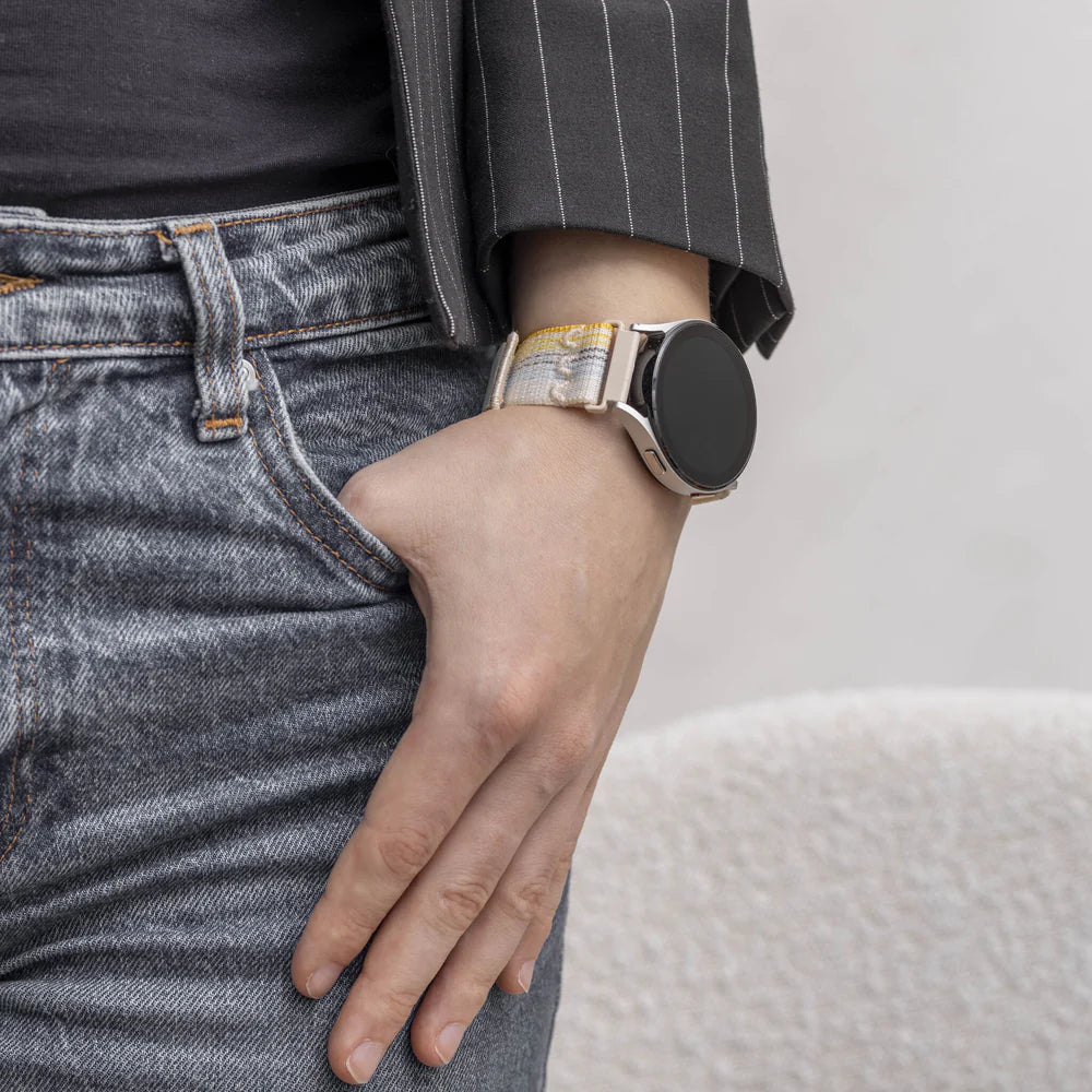Coros Apex 42mm nylon bandje (sterrenlicht mix)