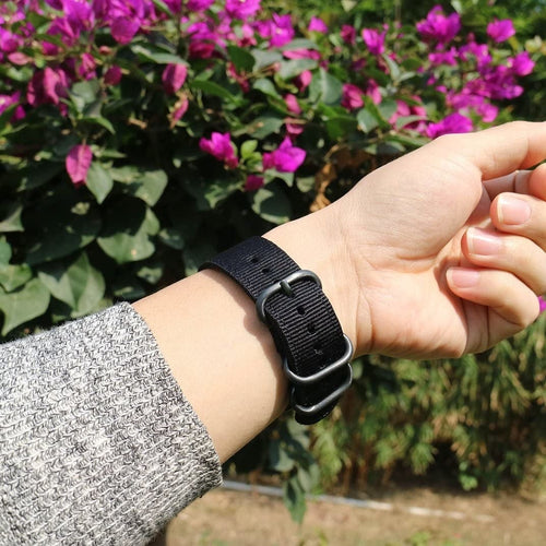 Fossil Gen 4 Explorist (HR) nylon gesp band (zwart)