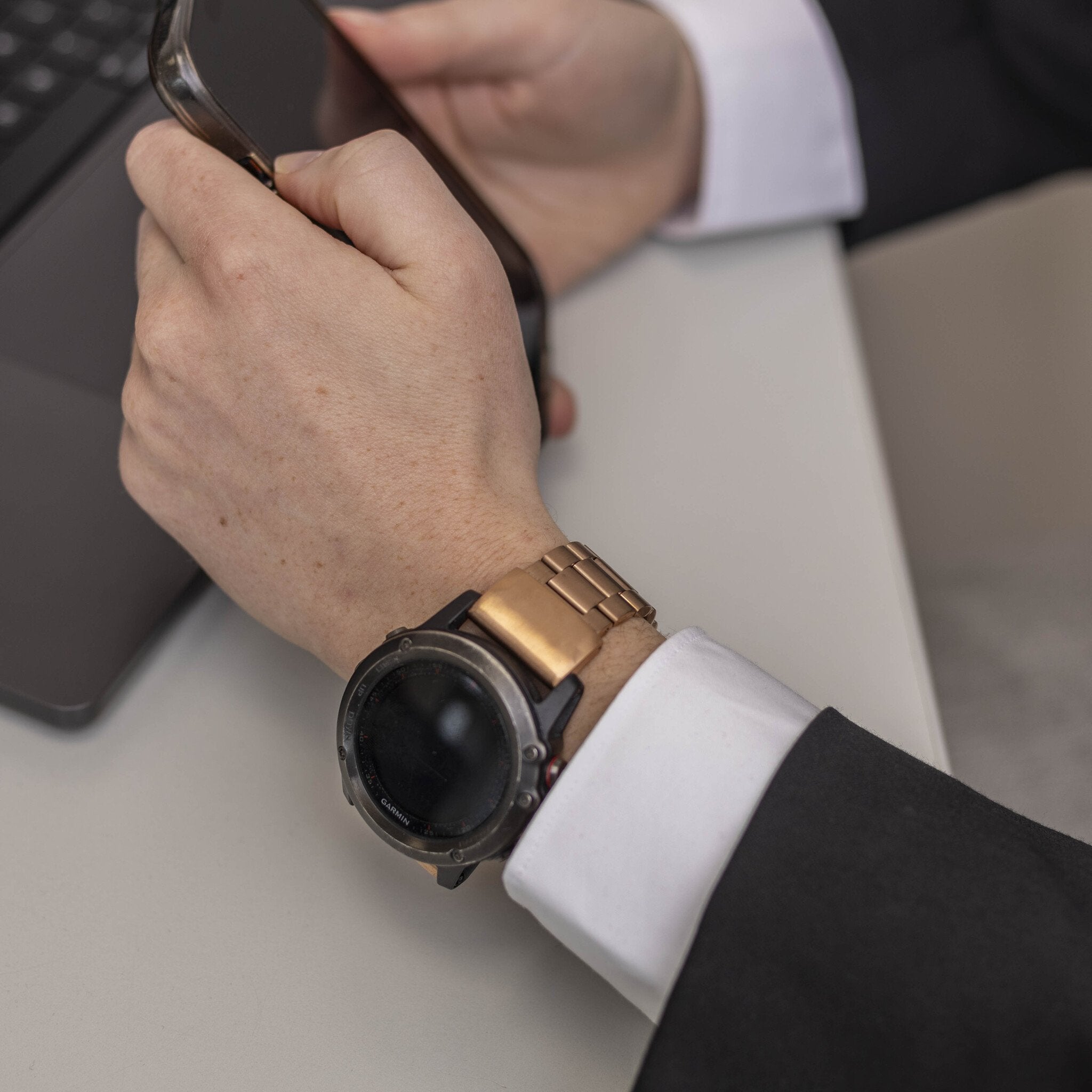 Garmin Descent MK2(i) stalen band (rosé goud)