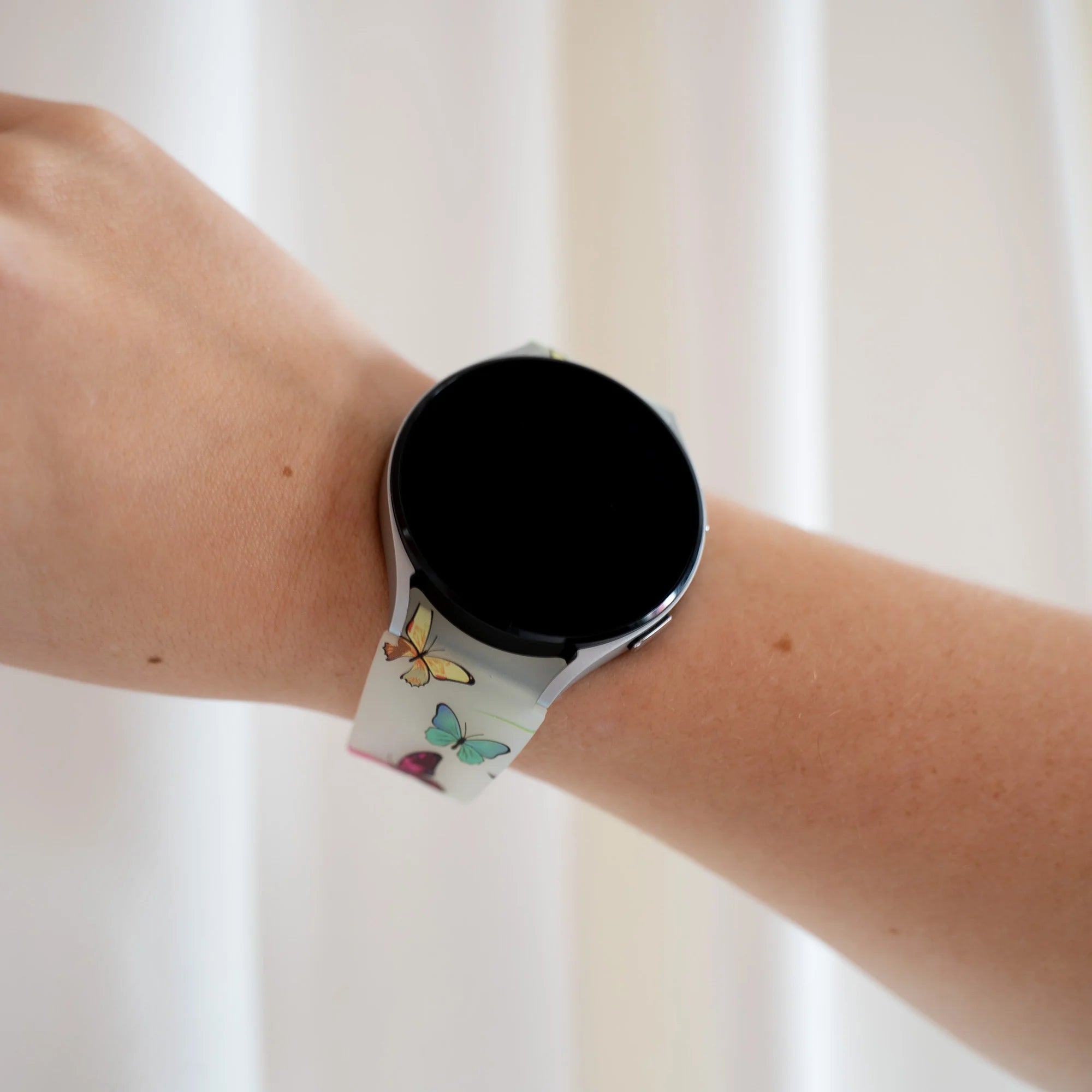 Luminous Butterfly Samsung Galaxy Watch 5 Pro Magnetic Strap