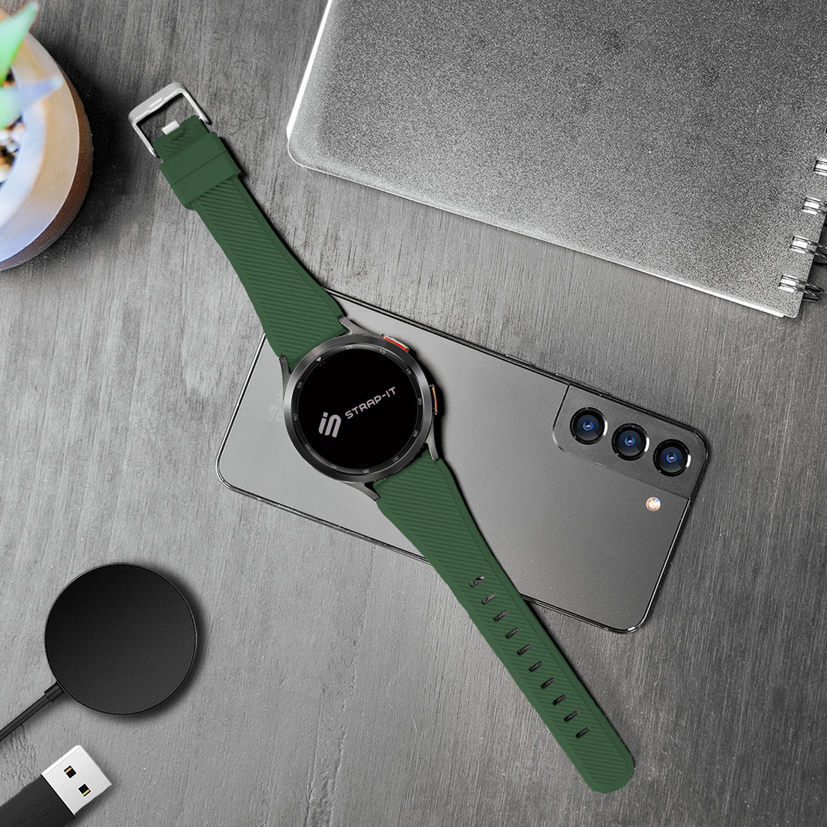 Coros Apex 42mm twill siliconen bandje (donkergroen)