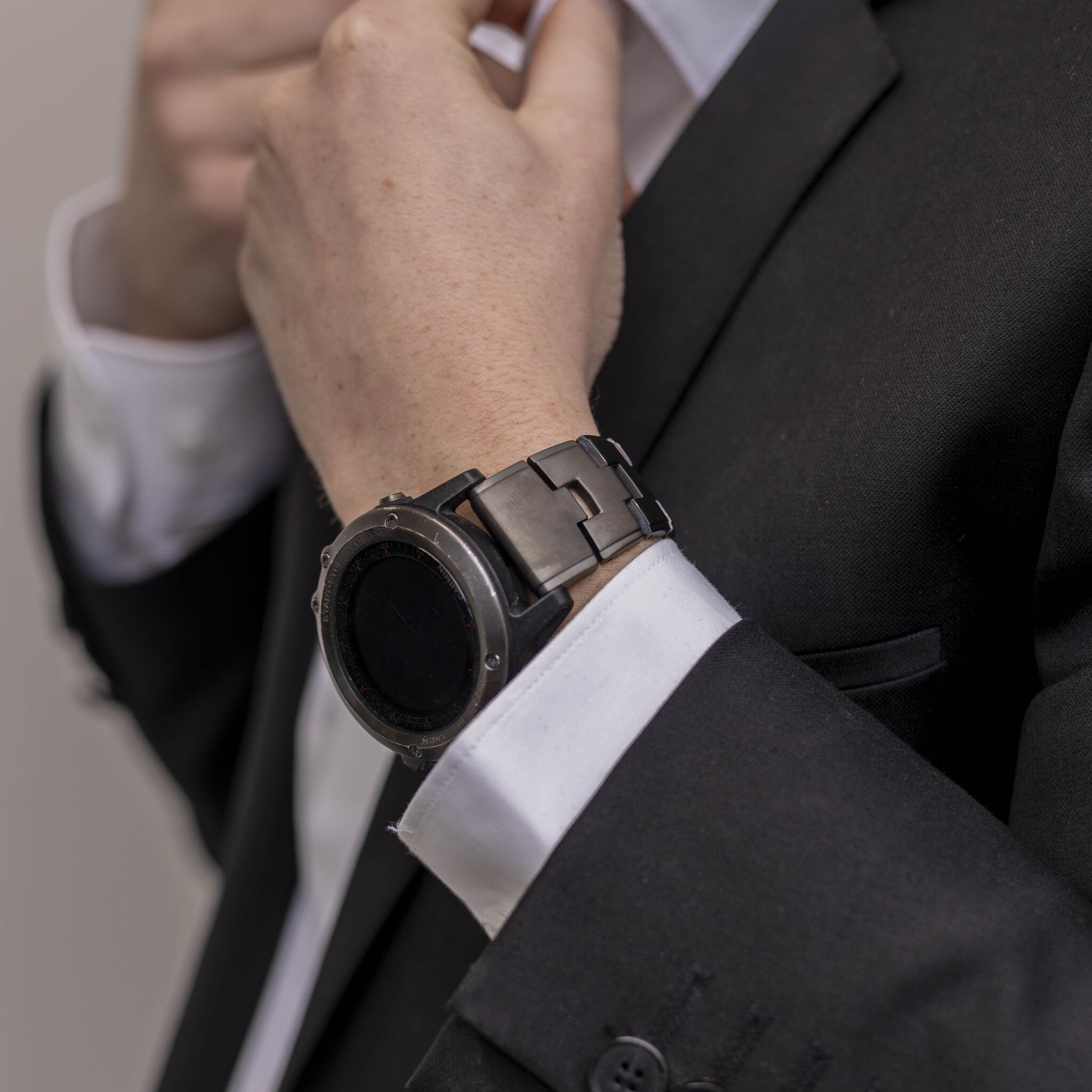 Garmin Tactix 7 titanium bandje (grafiet)