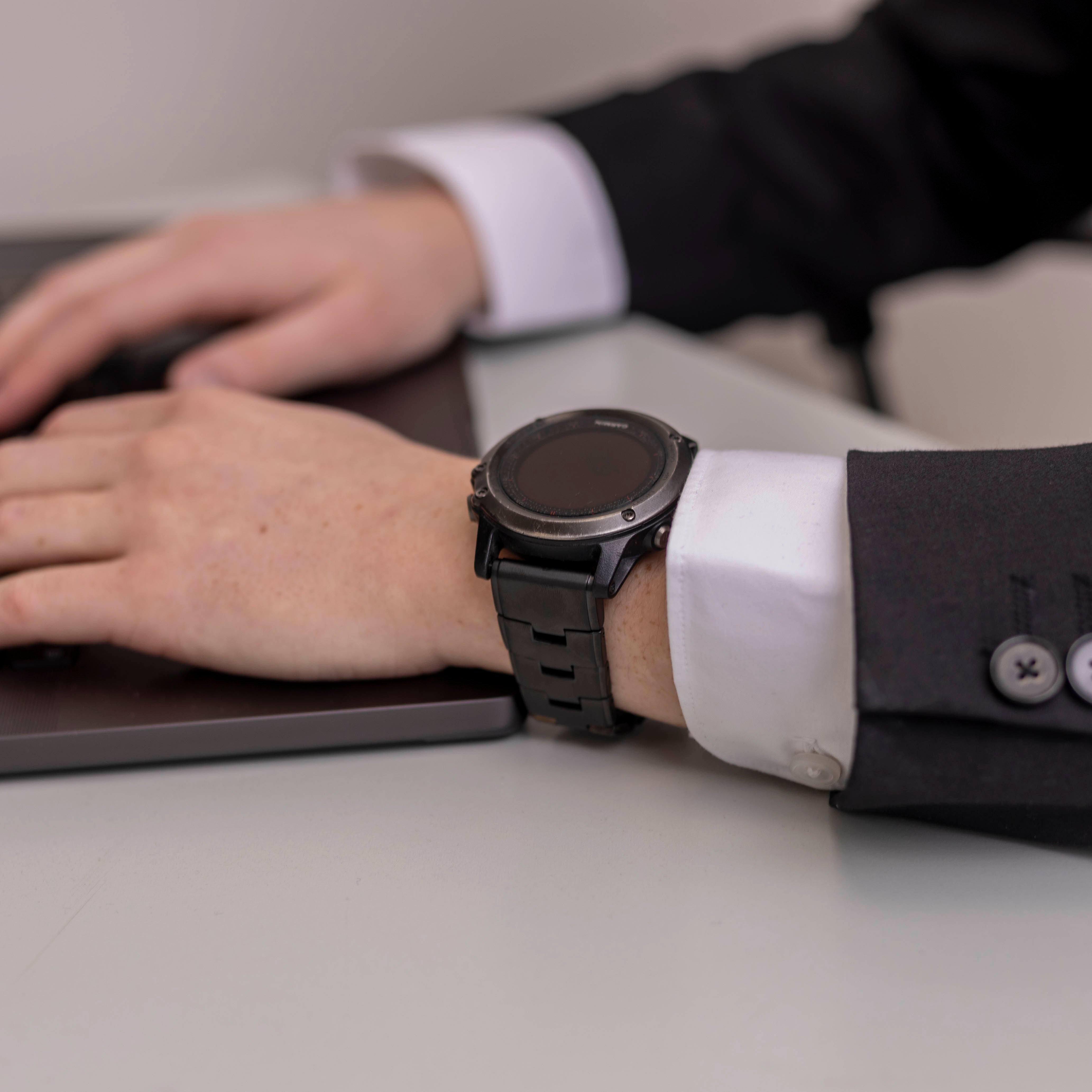 Bandz Garmin Fenix 5x/6x titanium schakel band (zwart)